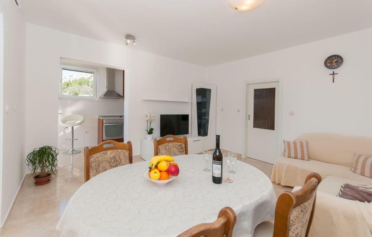 Apartment Ines Omiš Kültér fotó